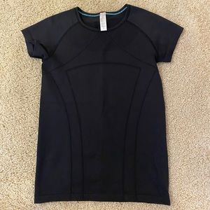 Ivivva athletic short sleeve shirt